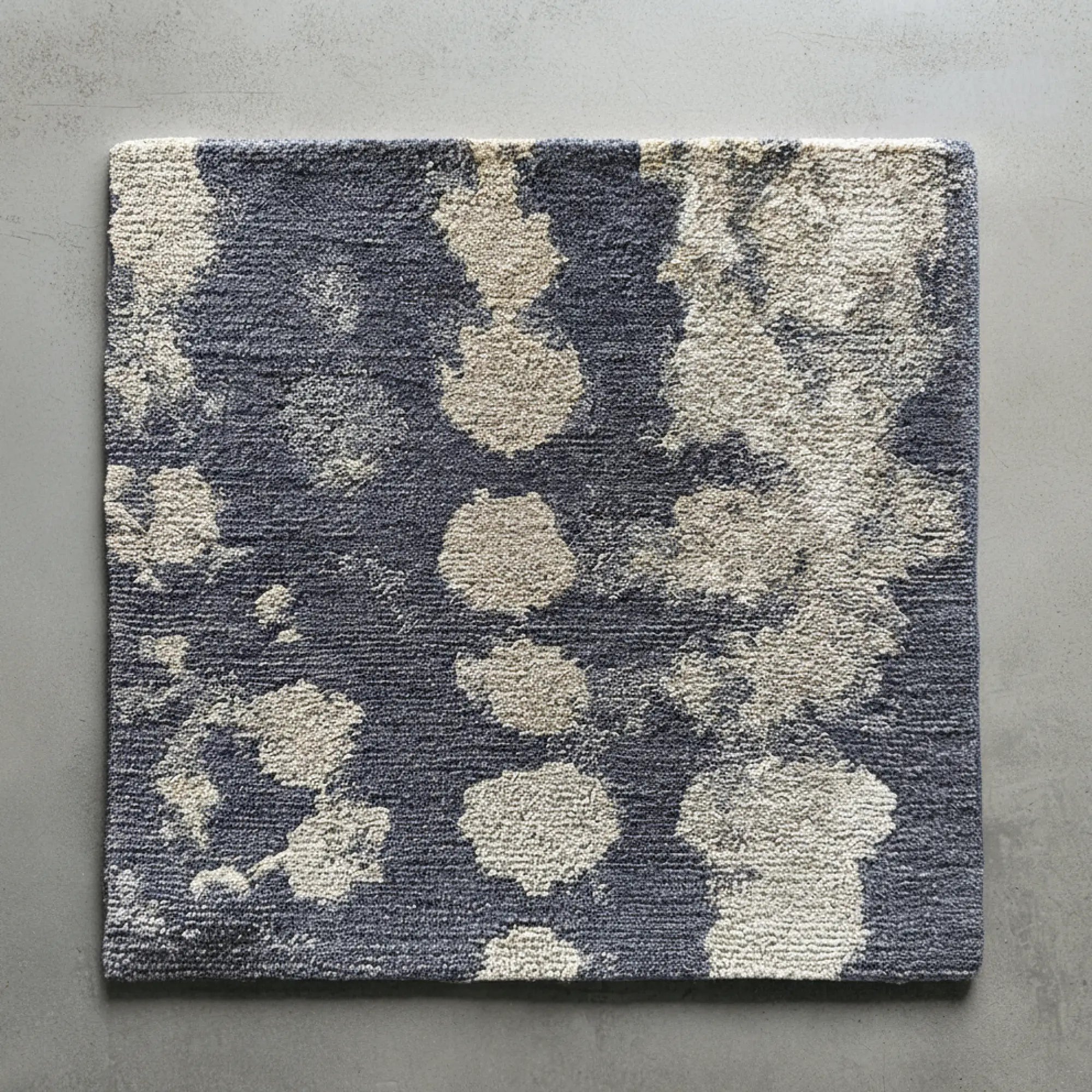 Lunar Mist - Large Sample